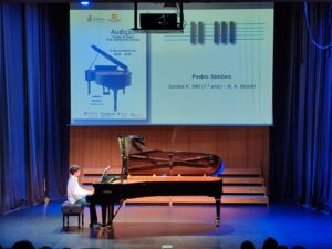 WhatsApp Image 2025-11-17 at 09.27.52 (1)